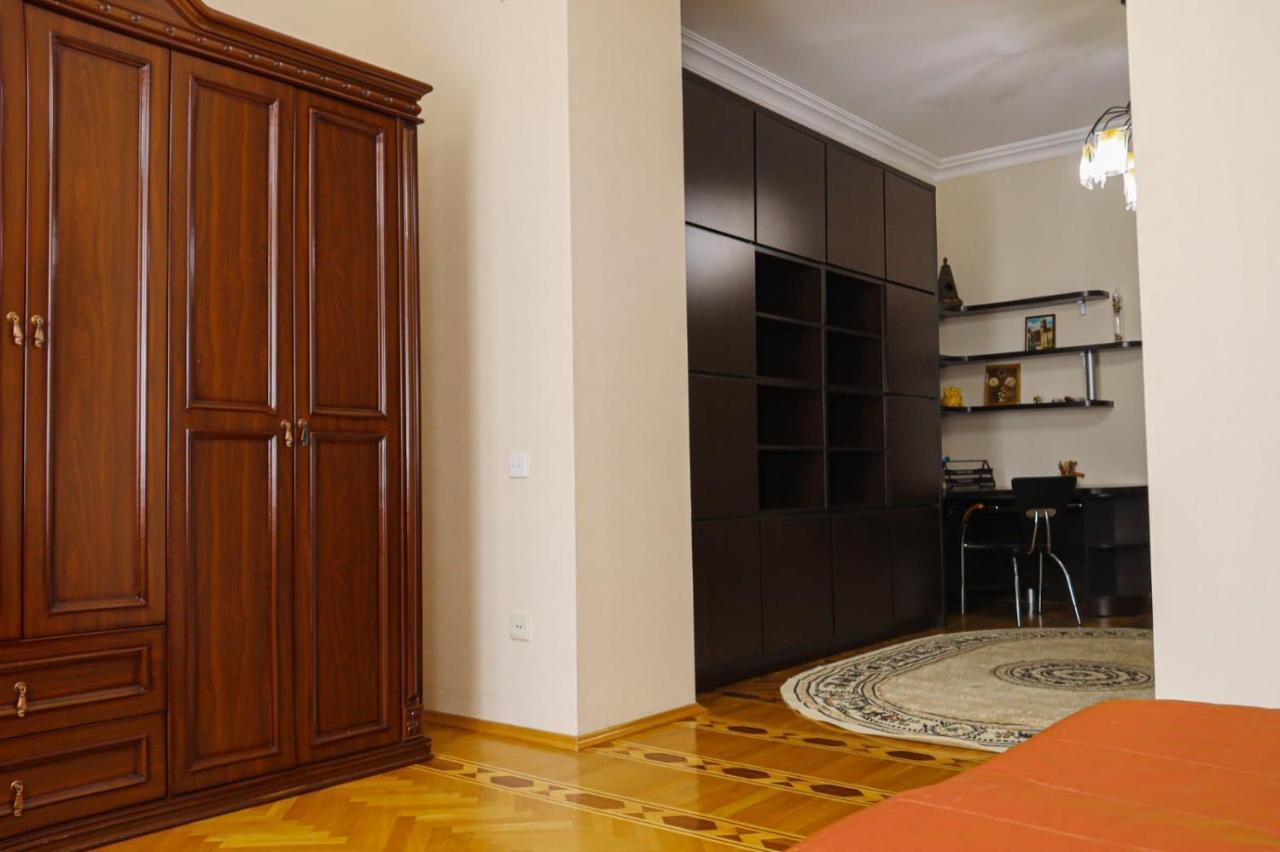 Azneft Royal Suite Apartment Sea View Bakú Exterior foto