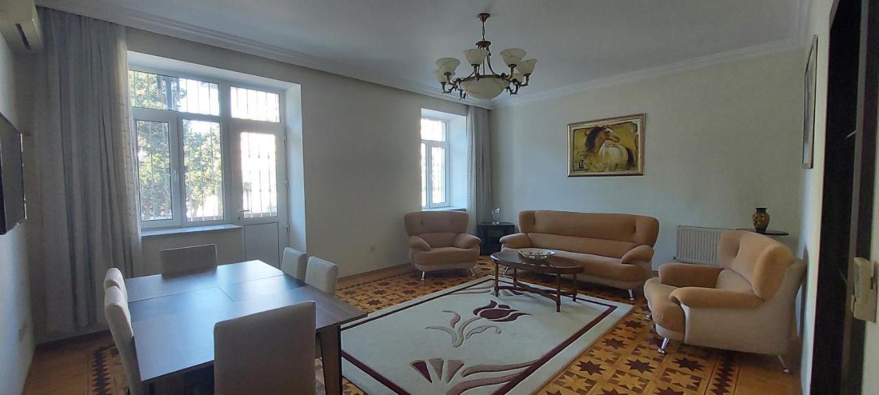 Azneft Royal Suite Apartment Sea View Bakú Exterior foto